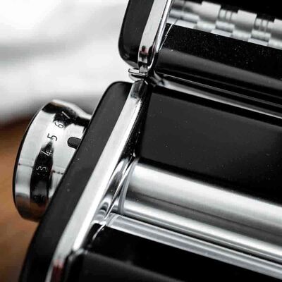 Marcato Atlas 150 Pasta Machine Black - 2